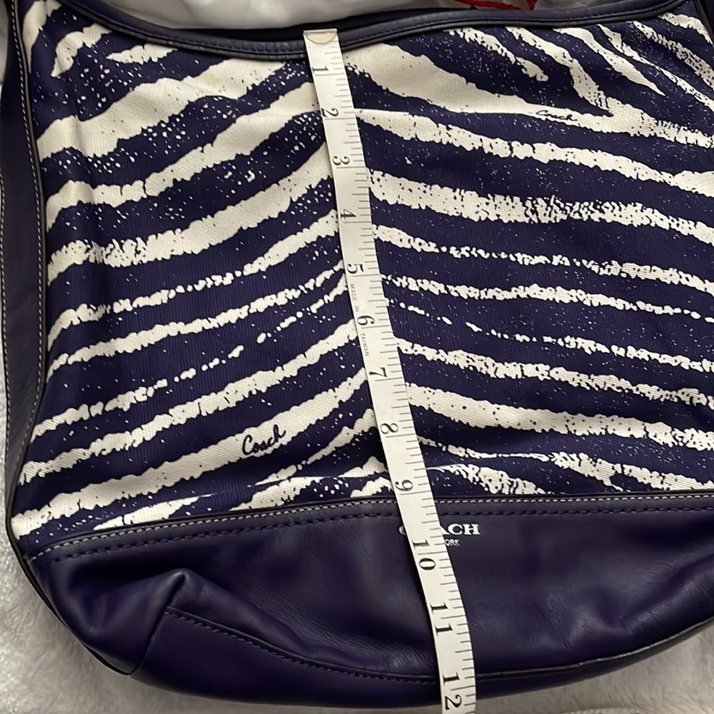 PRE💜 AUTHENTIC Unique, Dark Purple Zebra Coach handbag! Excellent condition. - Picture 13 of 14